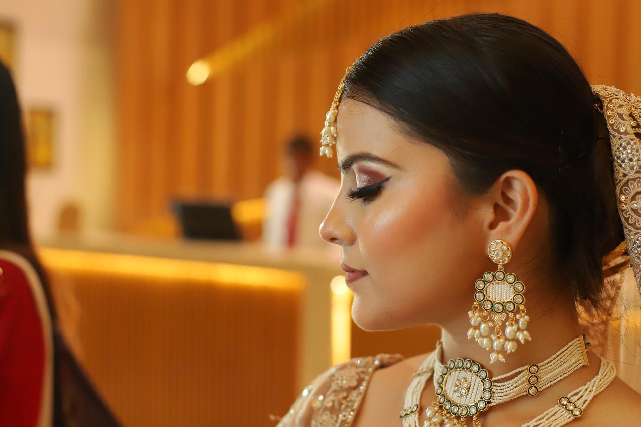 Modern Bridal Elegance